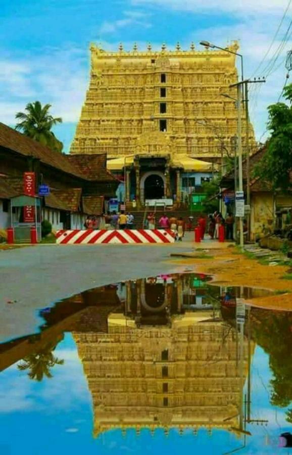 Devasthanam Lodge Thiruvananthapuram Ngoại thất bức ảnh