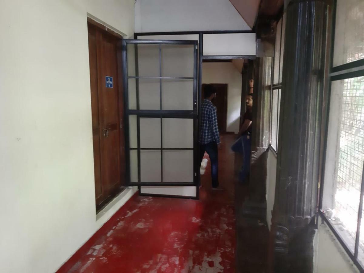 Devasthanam Lodge Thiruvananthapuram Ngoại thất bức ảnh