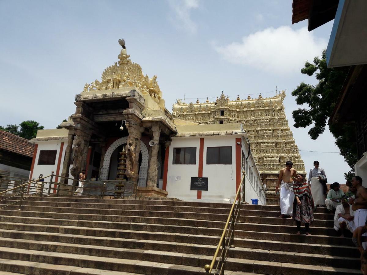 Devasthanam Lodge Thiruvananthapuram Ngoại thất bức ảnh